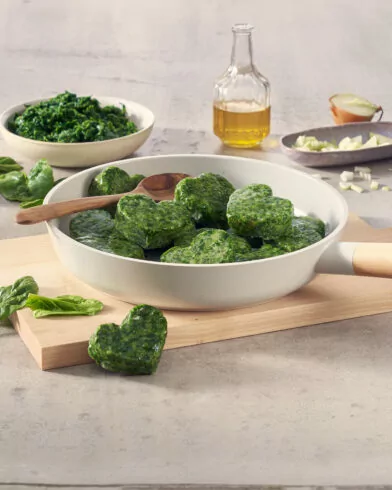 SPENÓT TEJSZÍNES SZÓSSZAL 400G